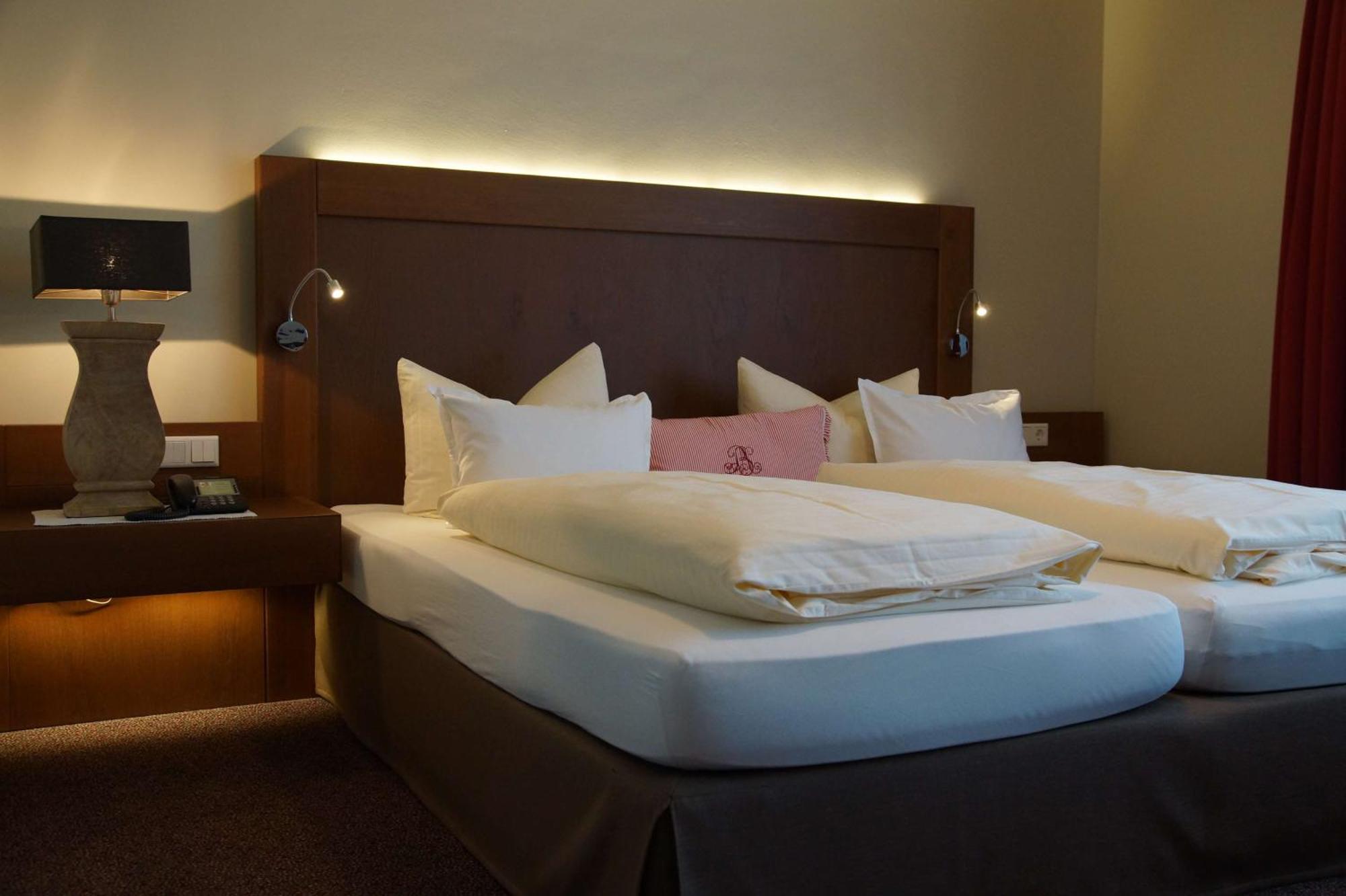 Best Western Hotel Brunnenhof Вайберсбрунн Экстерьер фото